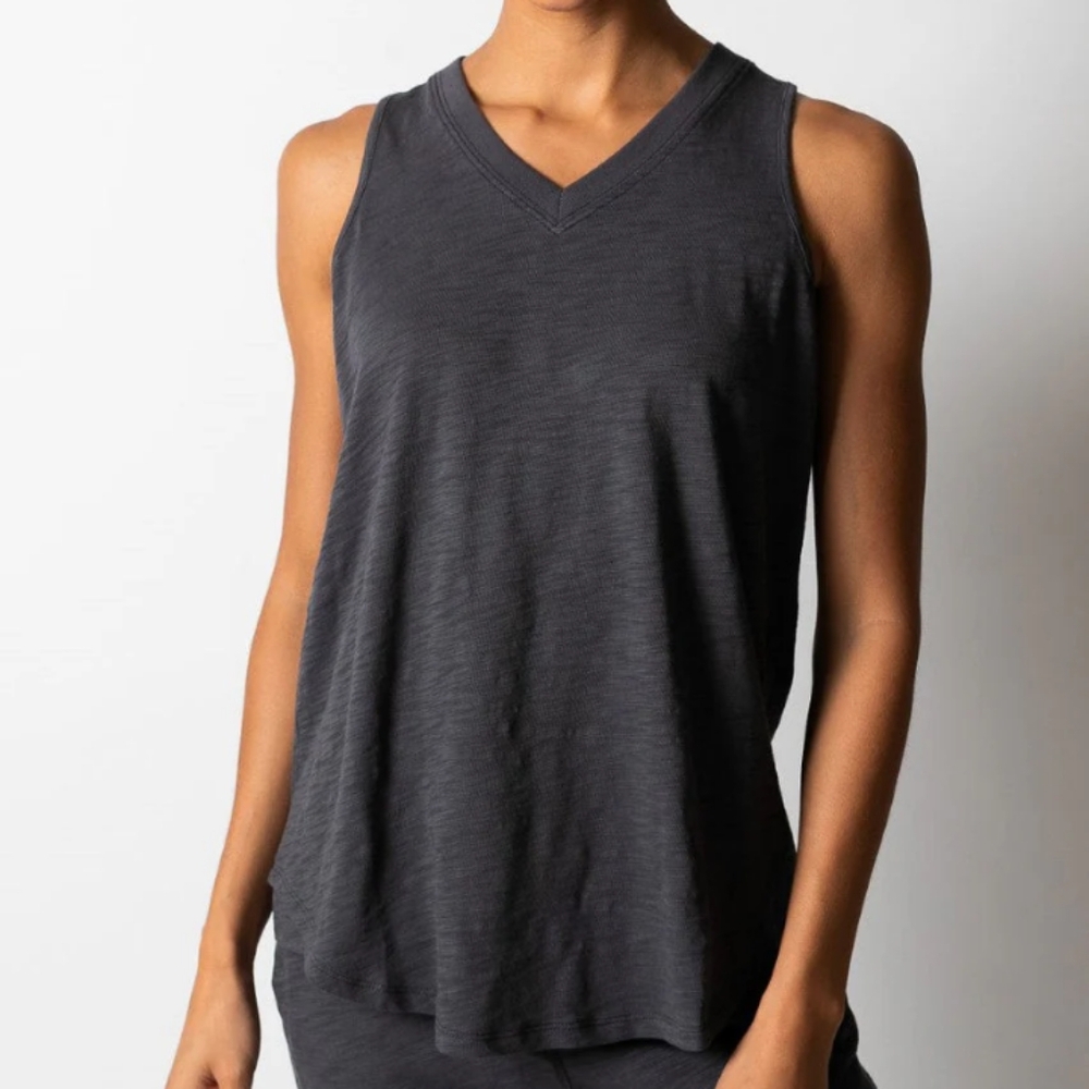 Leallo Gabby Loose Tank